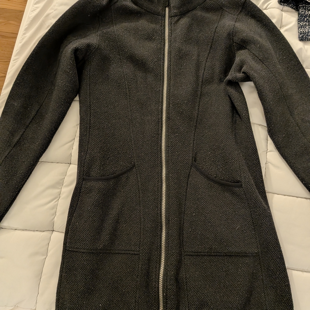 Eddie Bauer Women's Gray Zip-Up Jacket.